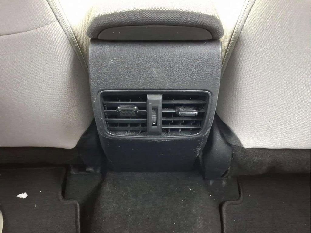 Used 2022 Toyota Corolla Cross L FWD image 13