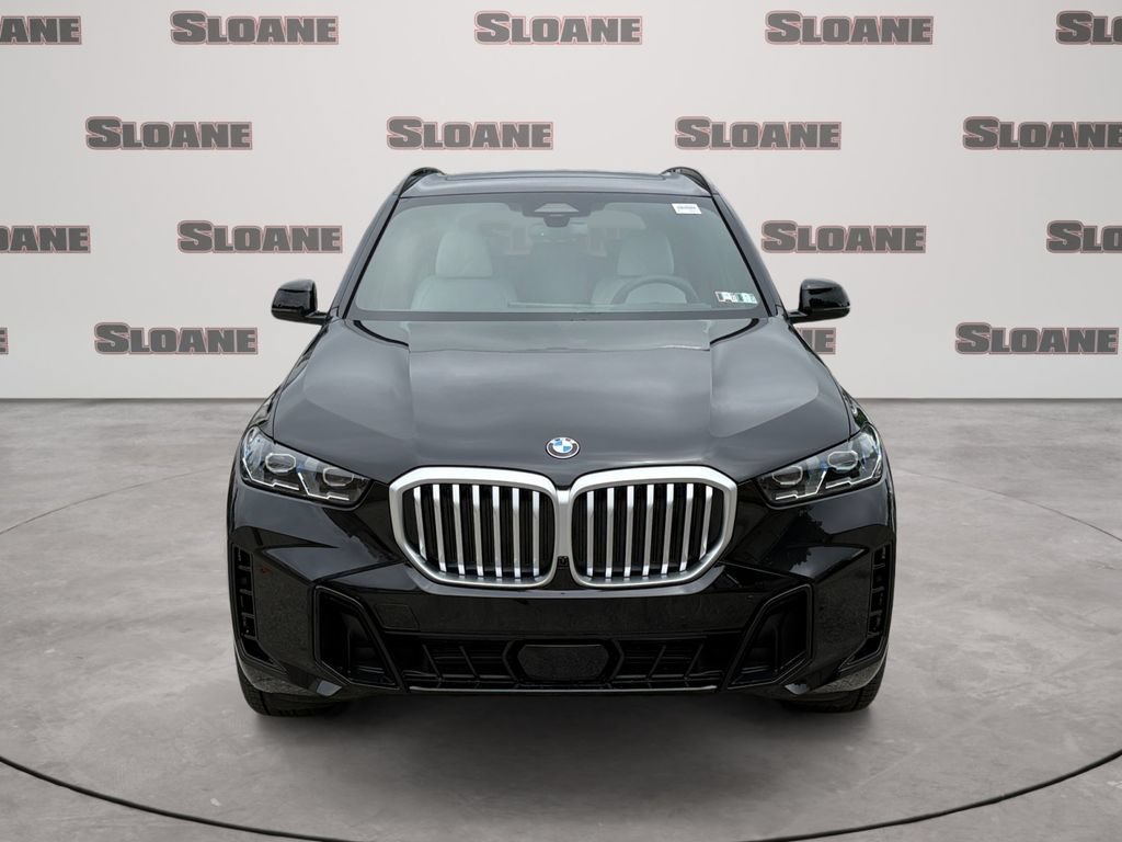 New 2026 BMW X5 xDrive40i w/ M Sport Package AWD/4WD image 8