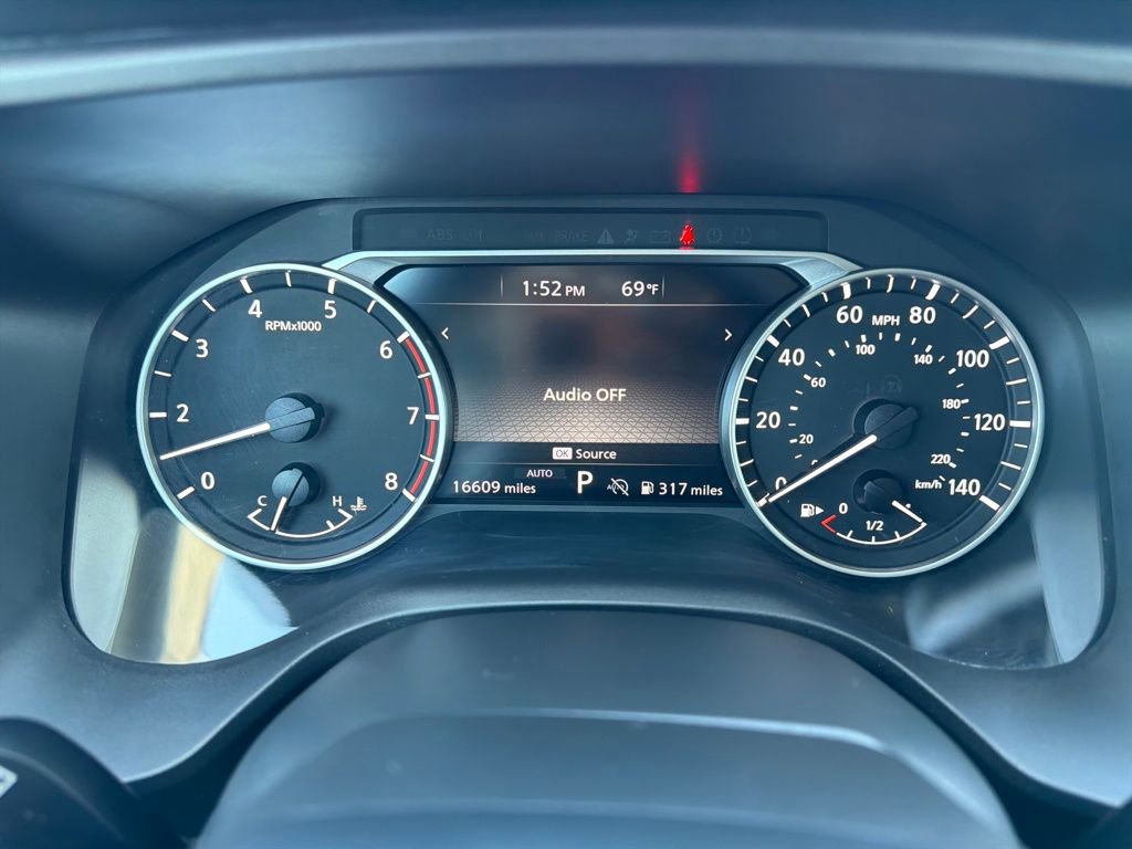 Certified 2025 Nissan Rogue S image 18