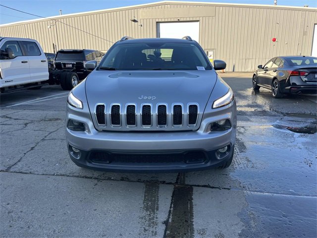 Used 2017 Jeep Cherokee Latitude w/ Safety/Convenience Group image 8