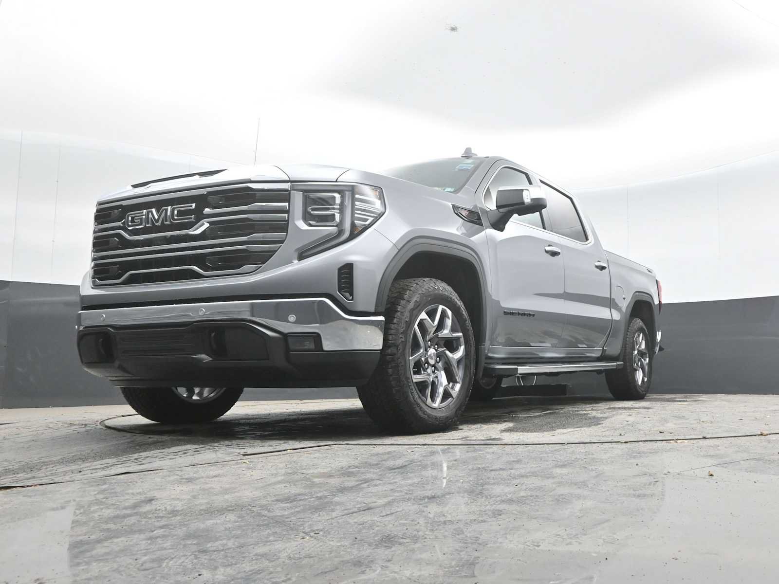 New 2026 GMC Sierra 1500 SLT w/ SLT Premium Package AWD/4WD image 25