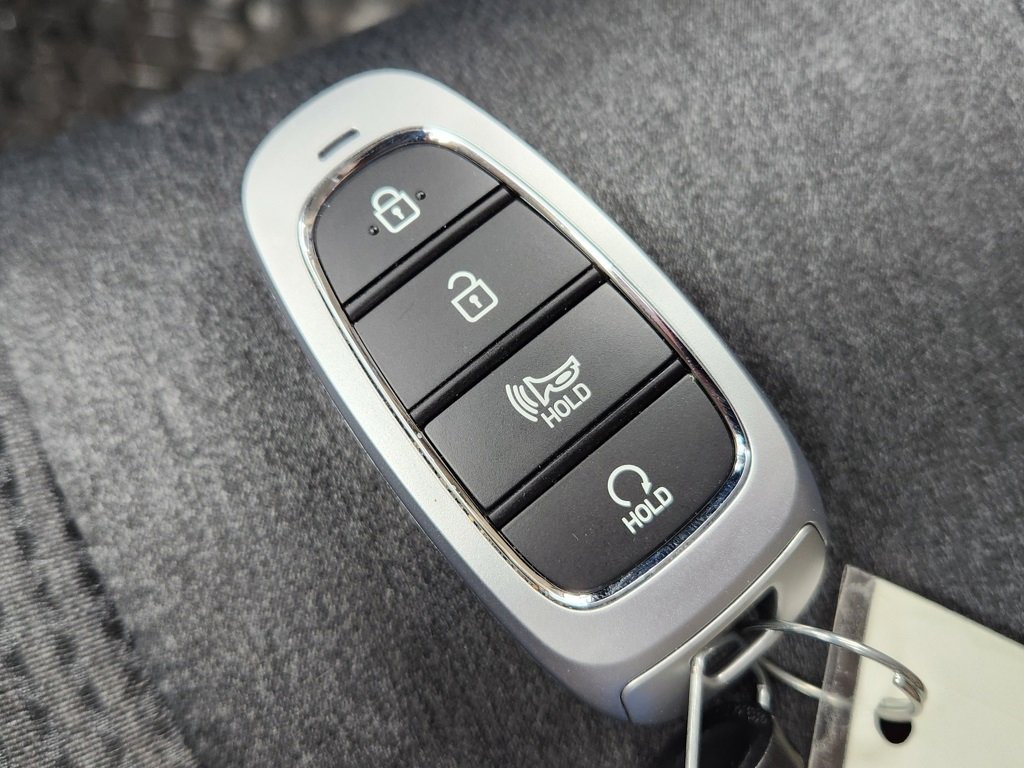 Certified 2022 Hyundai Santa Fe SEL image 31