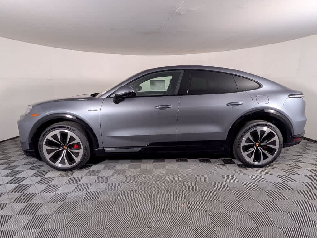 New 2026 Porsche Cayenne S AWD/4WD image 2