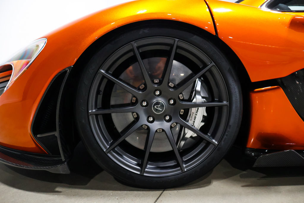 Used 2014 McLaren P1 RWD image 24