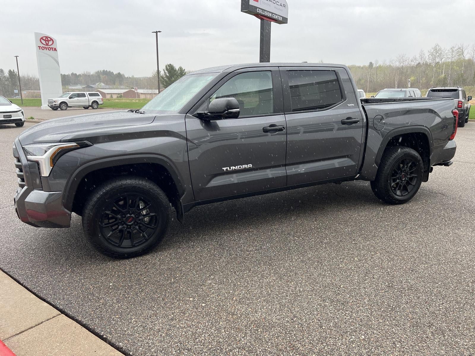 Used 2026 Toyota Tundra SR5 w/ SR5 Convenience Package AWD/4WD image 6