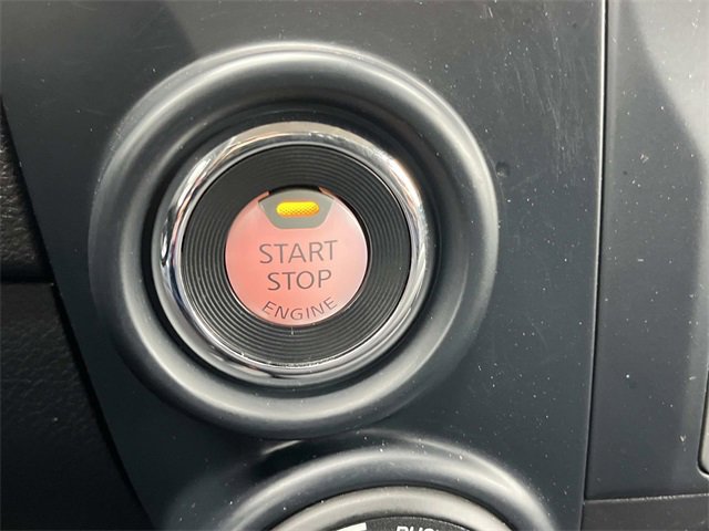 Used 2022 Nissan Titan SV w/ Accessory Utility Package image 33