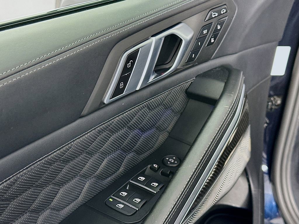 Used 2021 BMW X6 M w/ Competition Package image 18