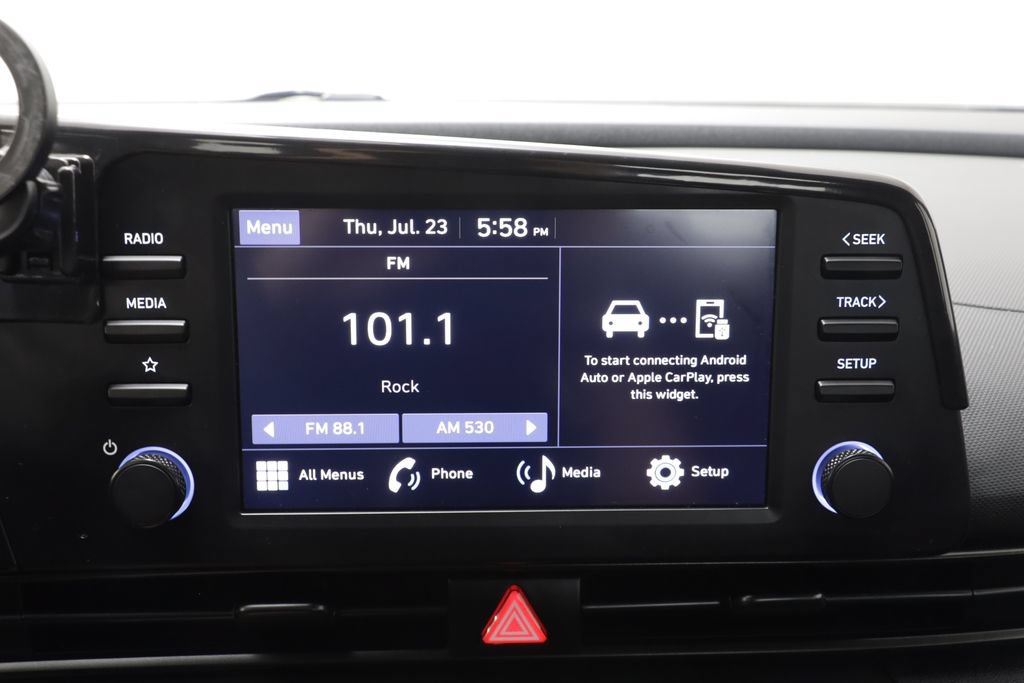 Used 2025 Hyundai Elantra Sport FWD image 9