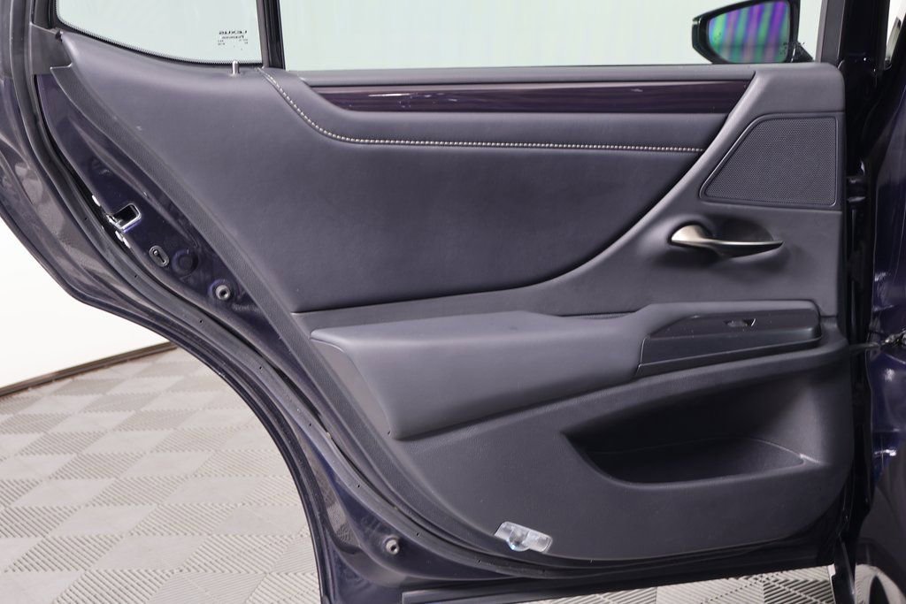 Used 2021 Lexus ES 300h w/ Premium Package FWD image 13