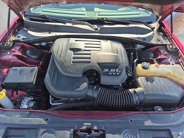 Used 2015 Chrysler 300 Limited RWD image 21