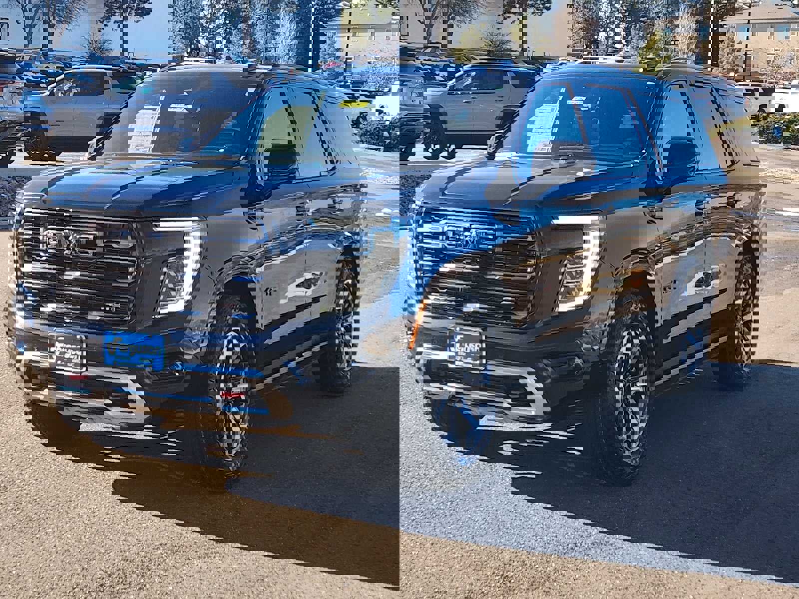 New 2026 GMC Yukon AT4 Ultimate w/ LPO, Illumination Package image 4