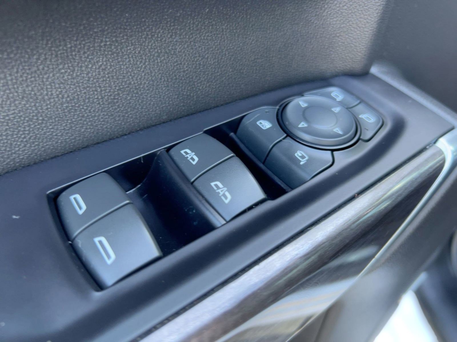 Used 2019 Chevrolet Silverado 1500 LTZ w/ LTZ Texas Edition image 21