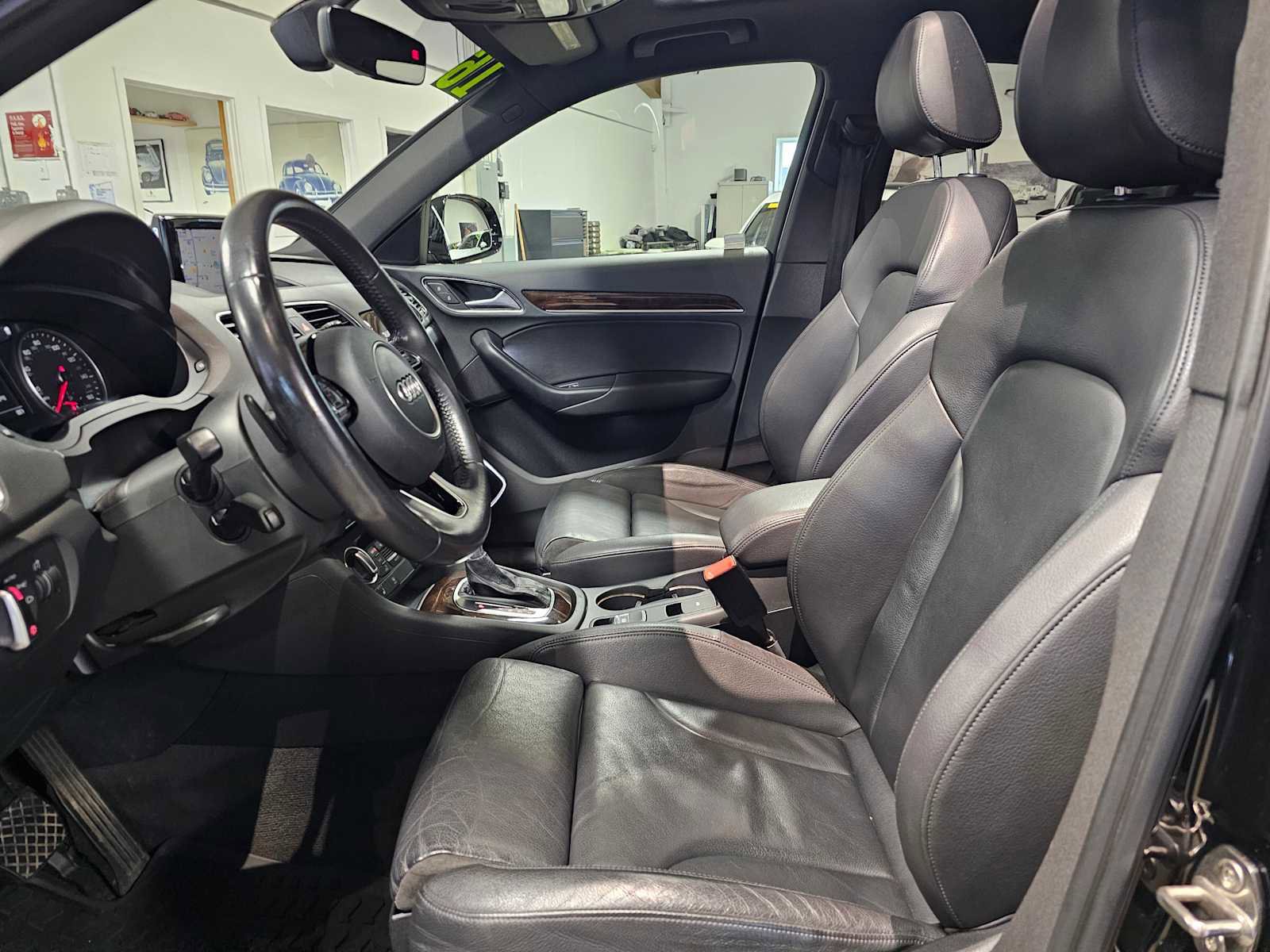 Used 2016 Audi Q3 2.0T Prestige w/ Prestige Package image 21