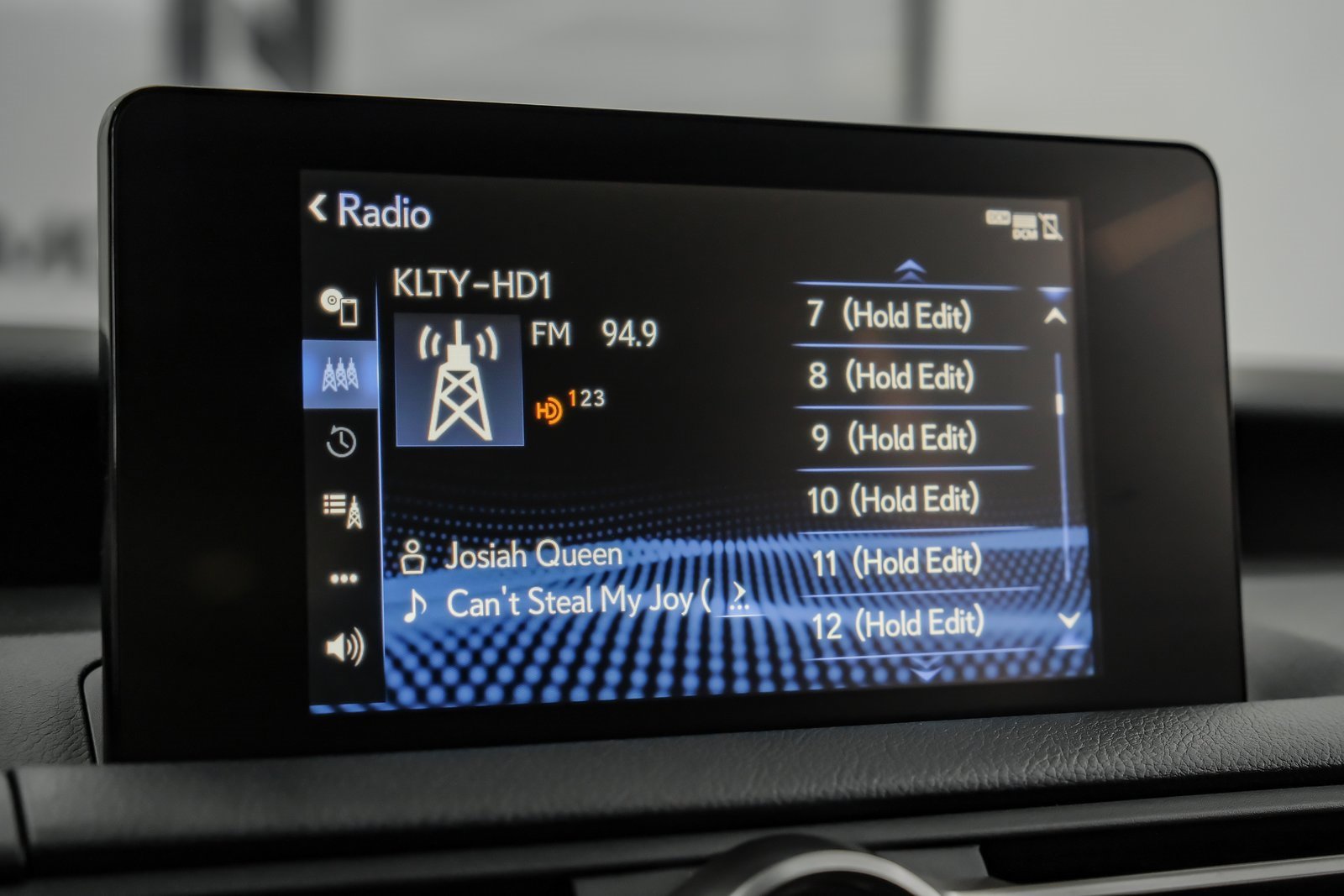 Used 2022 Lexus IS 300 image 36