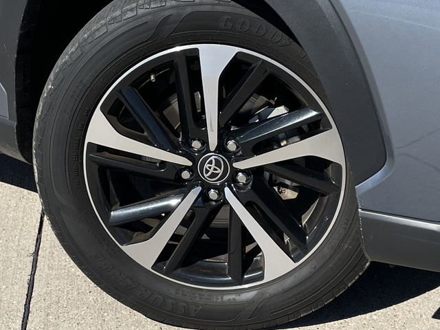 Used 2023 Toyota Corolla Cross XSE w/ Convenience Package image 9