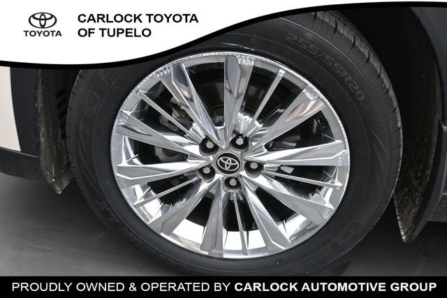 Used 2024 Toyota Grand Highlander AWD image 16