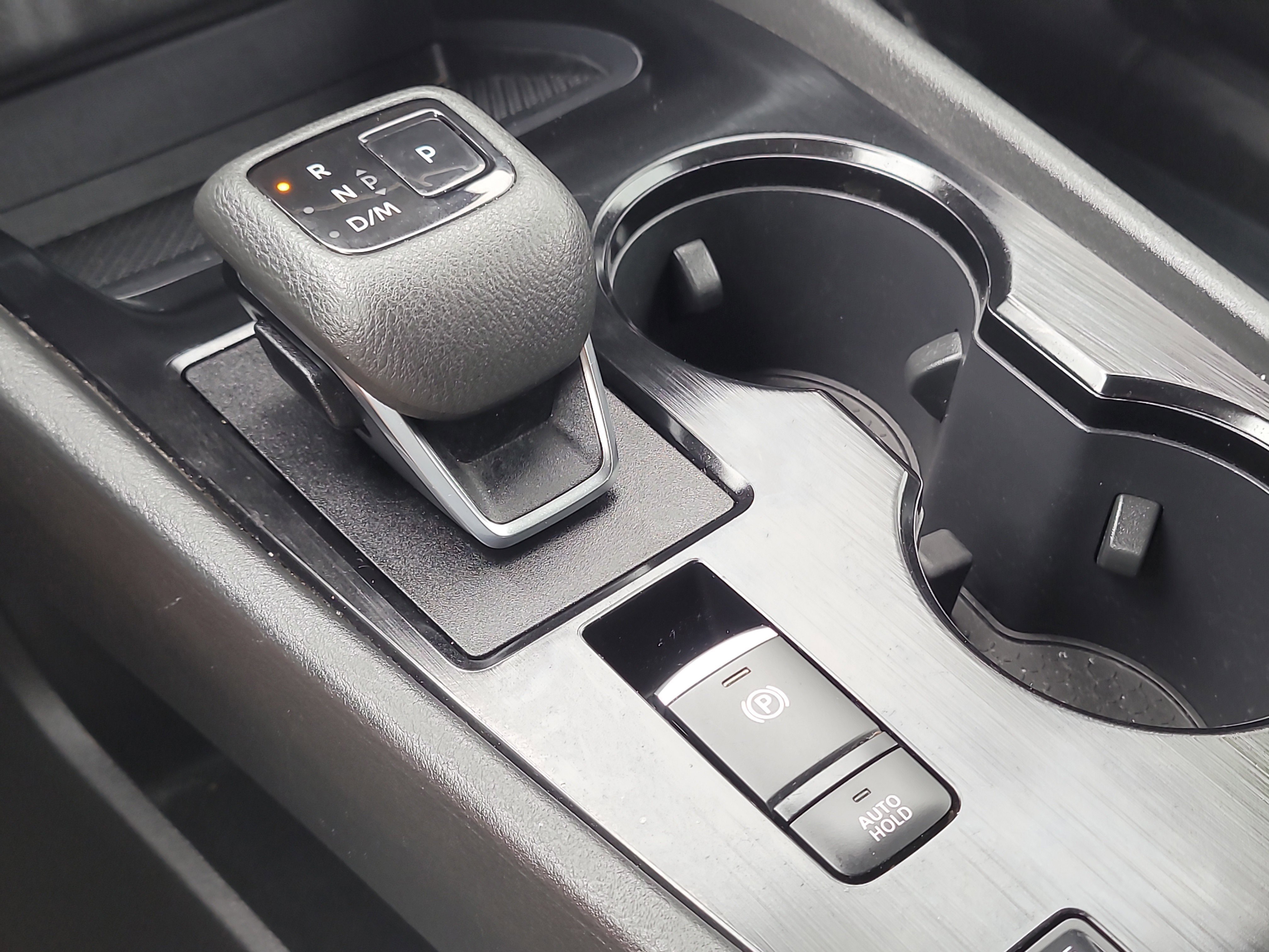 Used 2023 Nissan Rogue S image 26