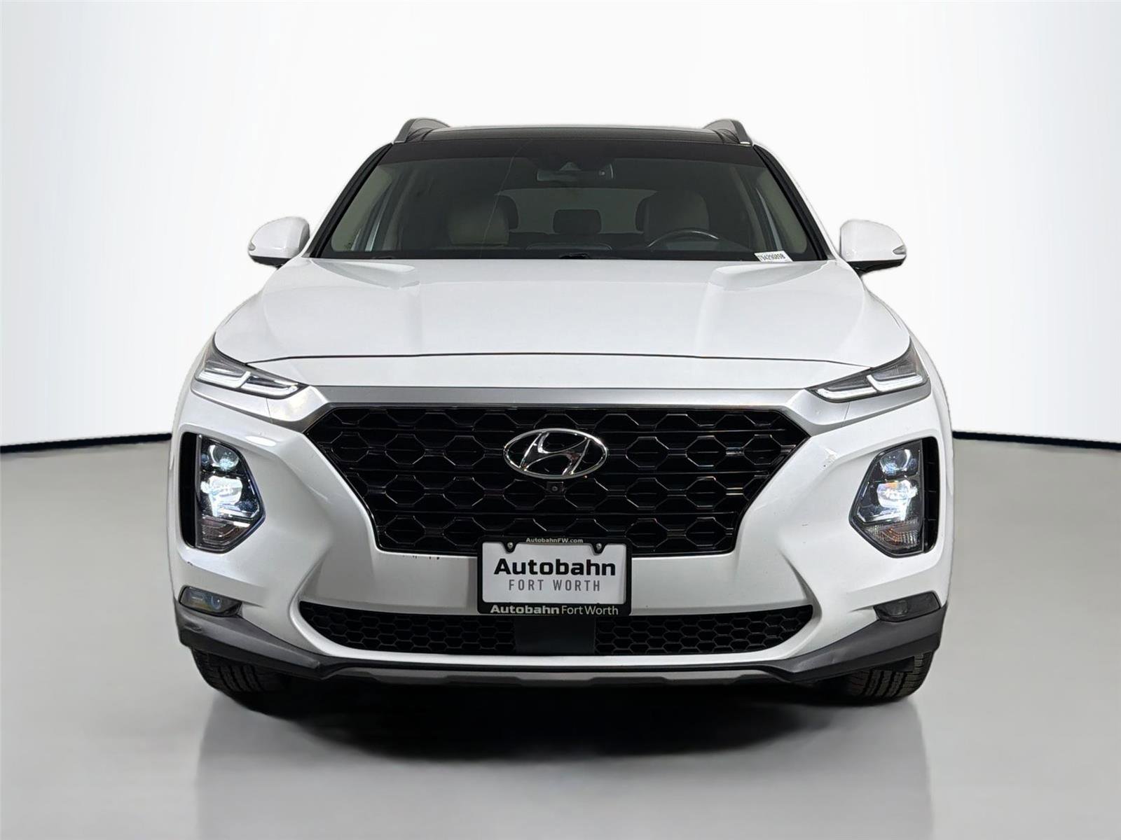 Used 2019 Hyundai Santa Fe FWD image 2