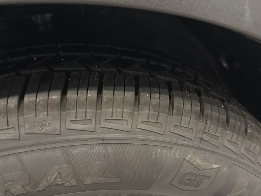 Used 2018 Hyundai Santa Fe Sport AWD/4WD image 28