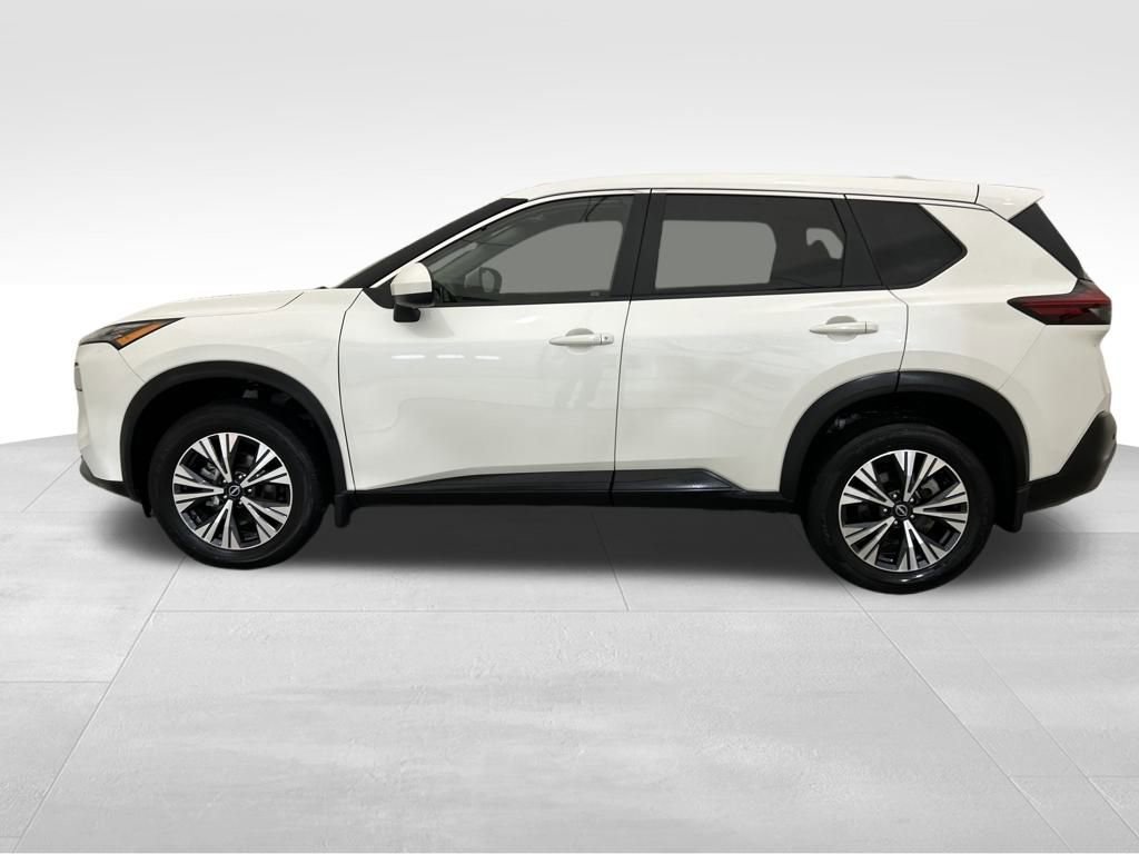 Used 2023 Nissan Rogue SV image 4