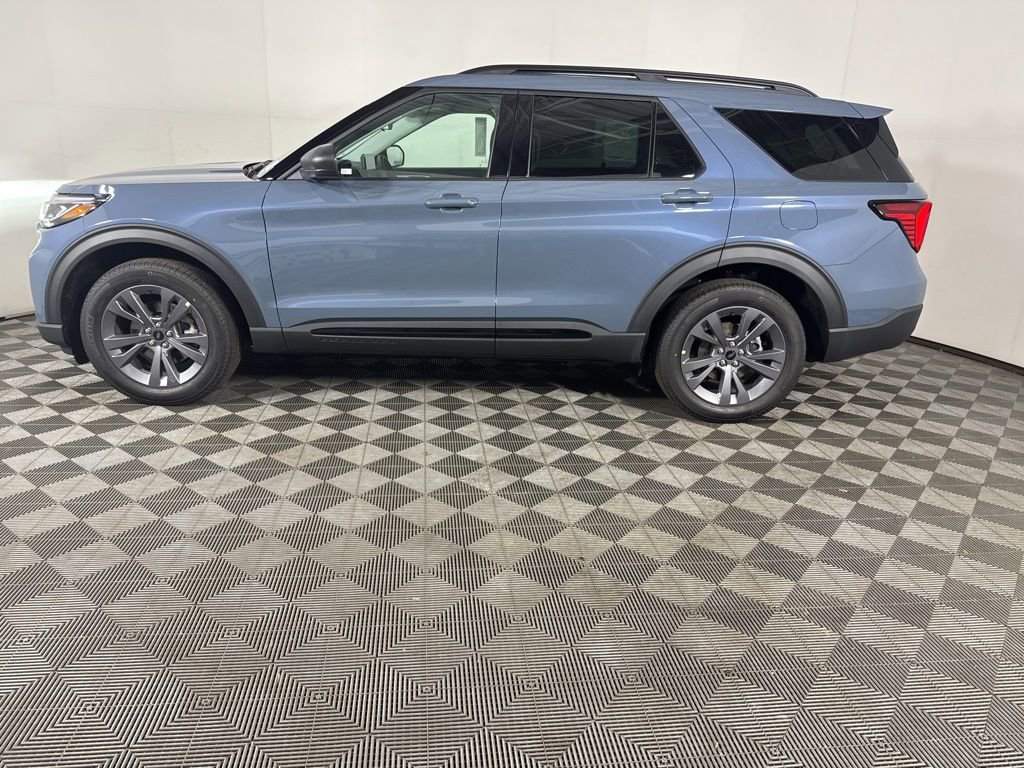 New 2026 Ford Explorer Active w/ Active Comfort Package image 6