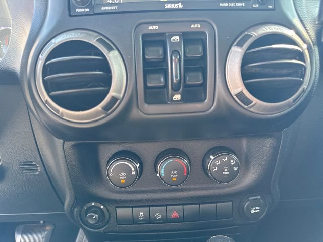 Used 2015 Jeep Wrangler Unlimited Sport w/ Quick Order Package 24S AWD/4WD image 32