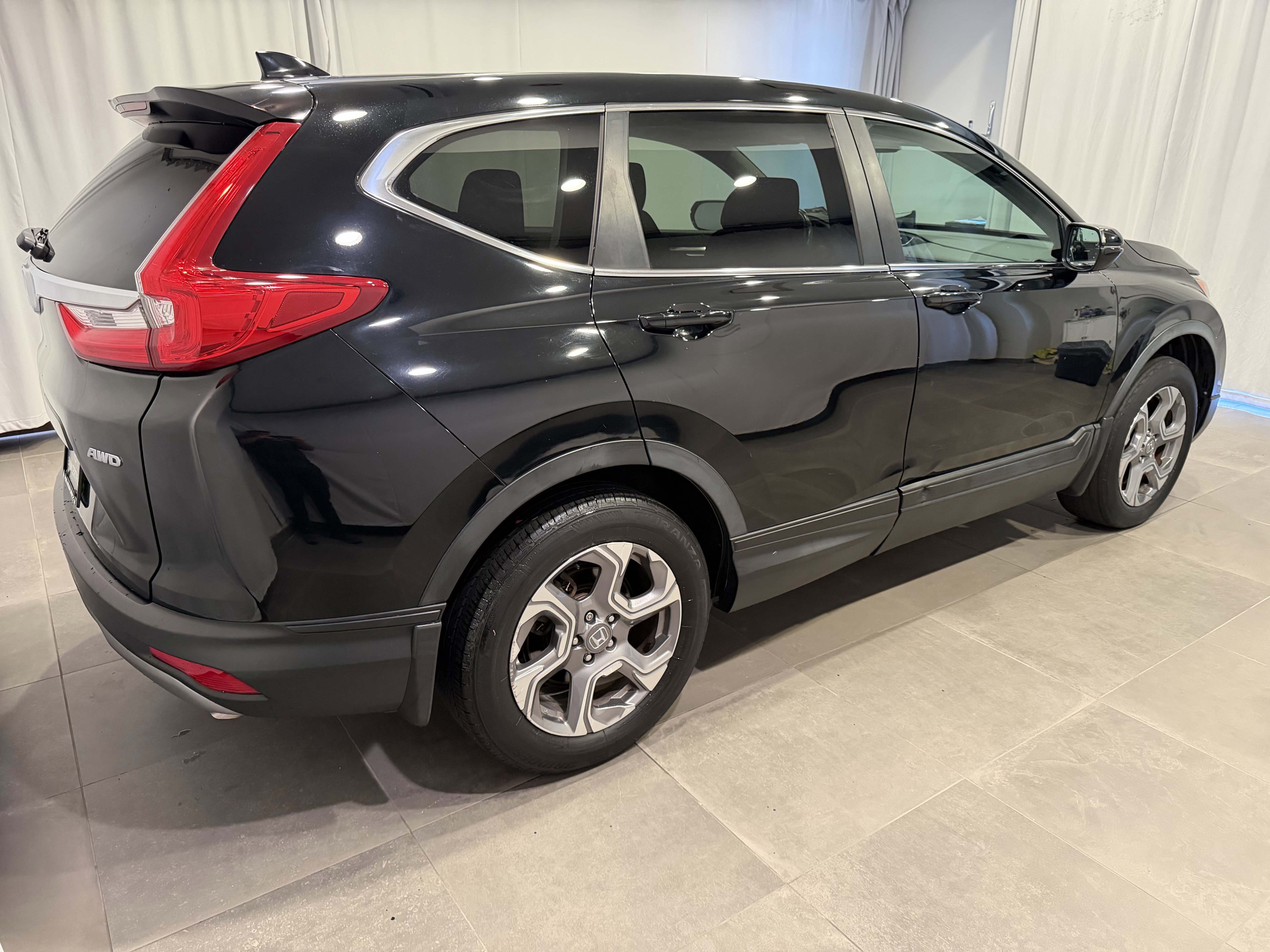 Used 2019 Honda CR-V EX image 5