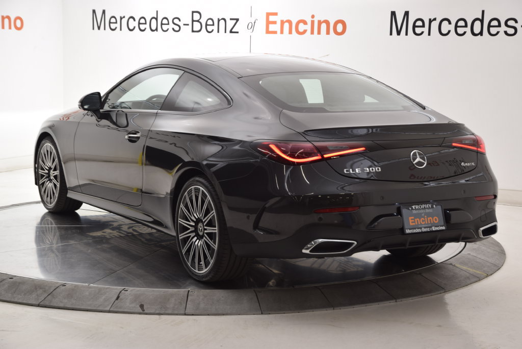 New 2027 Mercedes-Benz CLE 300 4MATIC Coupe image 4