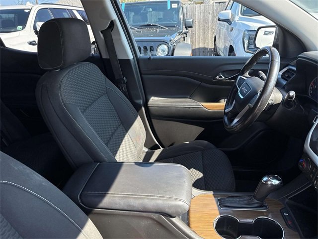 Used 2019 GMC Acadia SLE image 13