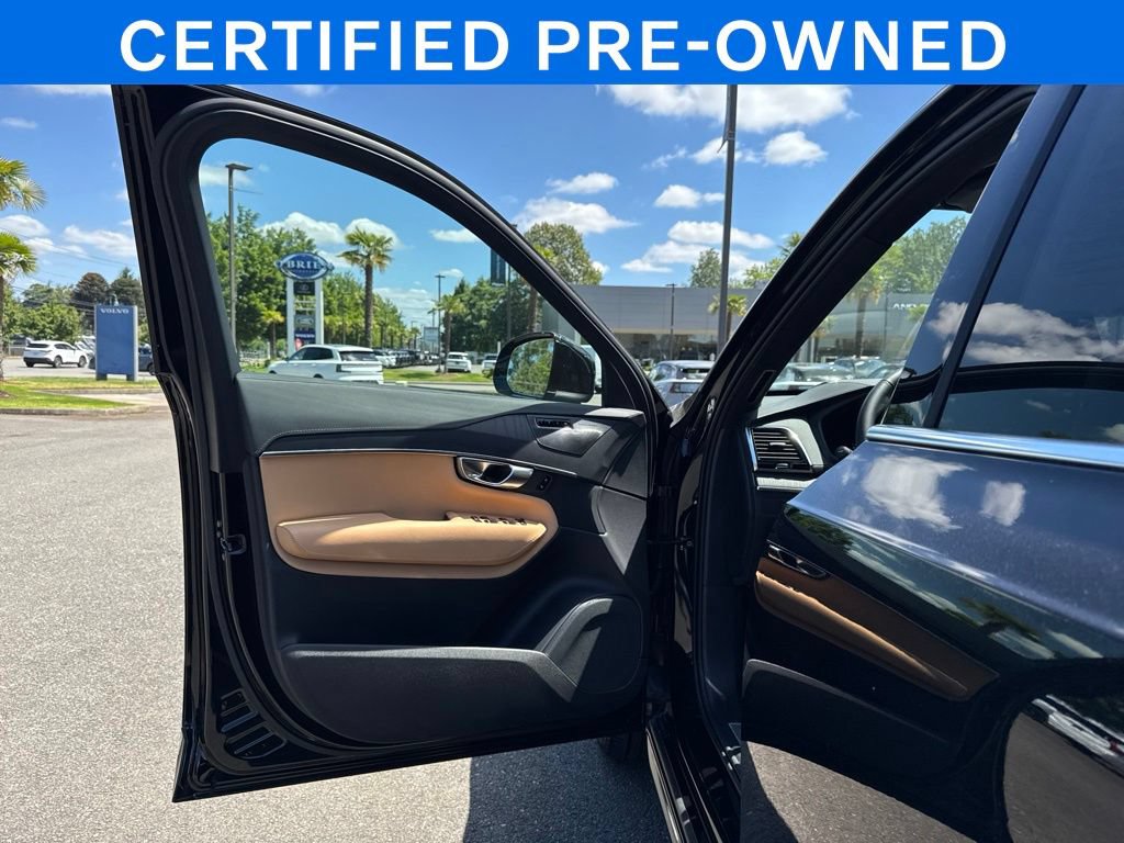 Certified 2024 Volvo XC90 T8 Ultimate w/ Lounge Package AWD/4WD image 11