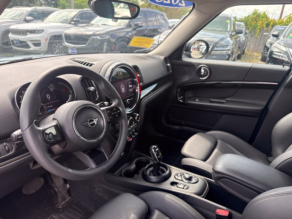 Used 2024 MINI Cooper Countryman S w/ Premium Package AWD/4WD image 16
