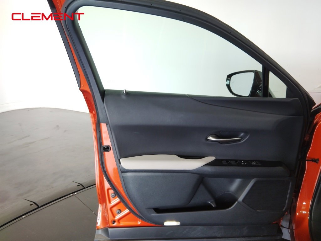 Used 2019 Lexus UX 250h w/ Premium Package image 24