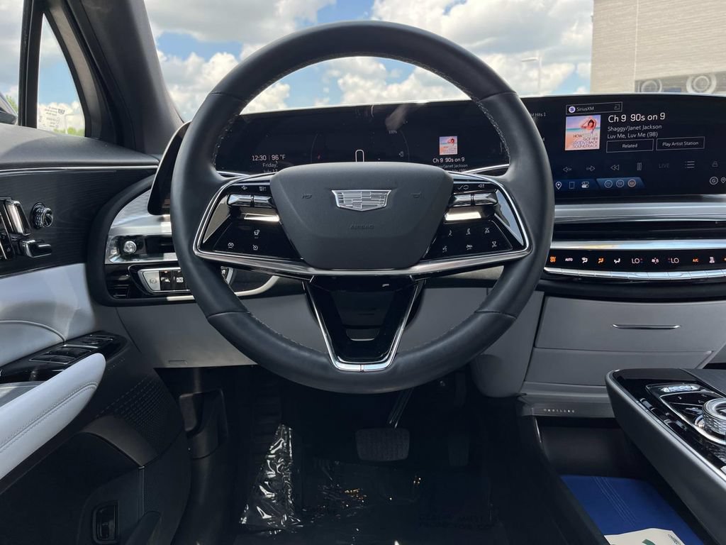 Certified 2024 Cadillac Lyriq Luxury RWD image 15