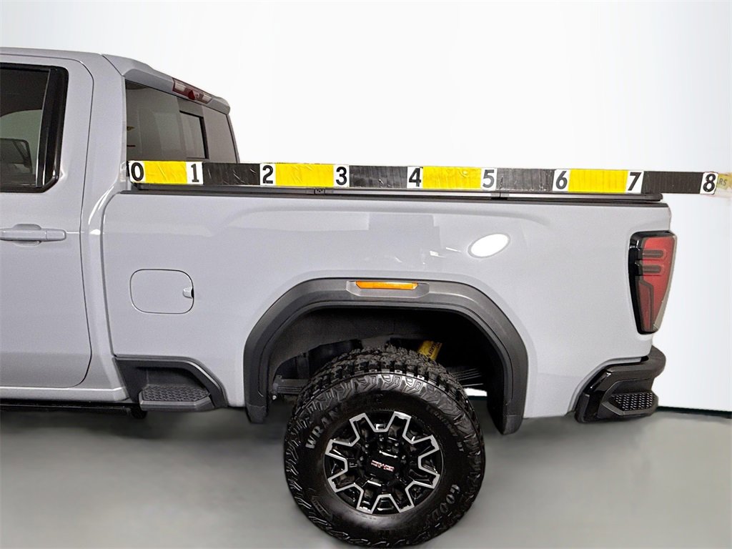 Used 2024 GMC Sierra 2500 AT4X image 33