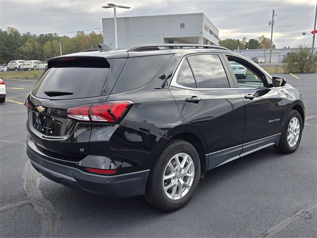 Used 2022 Chevrolet Equinox LT image 3