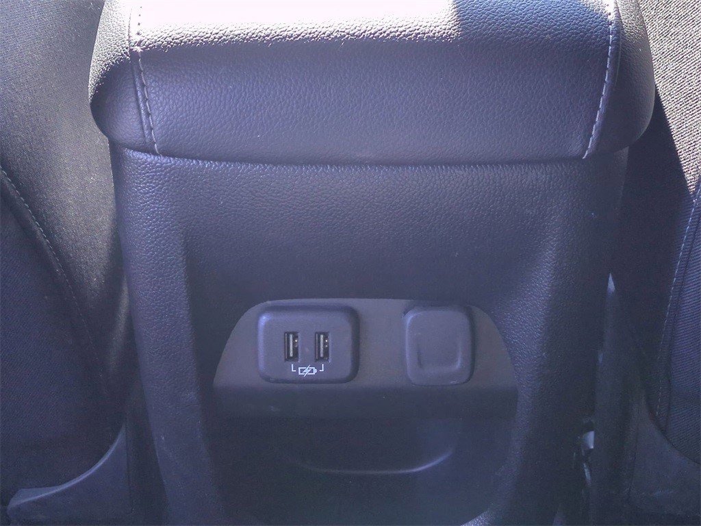 Certified 2022 GMC Canyon Elevation w/ Trailering Package image 16