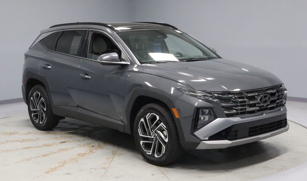 Certified 2025 Hyundai Tucson Limited AWD/4WD video 1