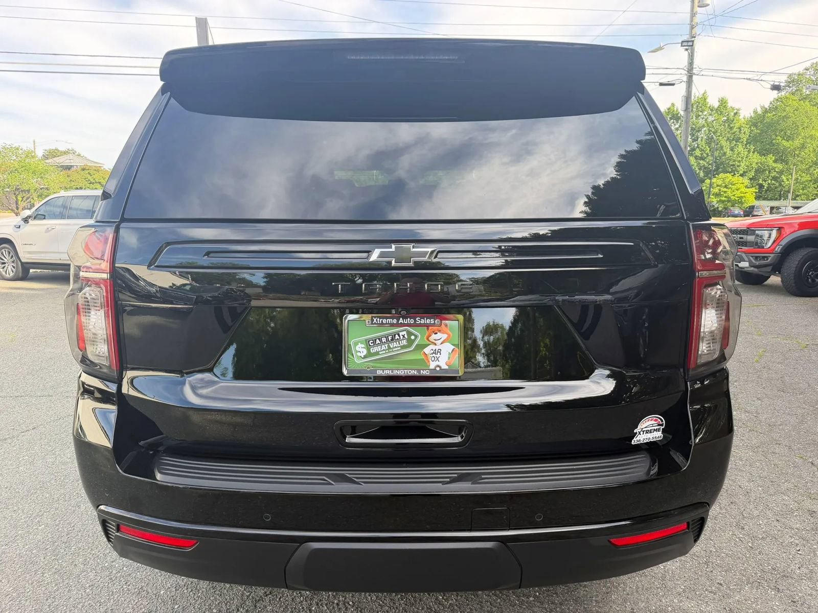 Used 2023 Chevrolet Tahoe Z71 w/ Luxury Package AWD/4WD image 6