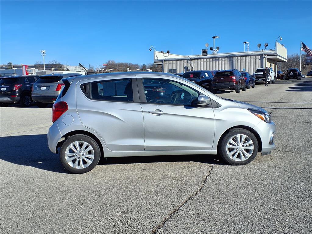 Used 2016 Chevrolet Spark LT image 32