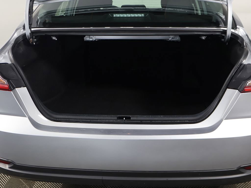 Used 2025 Toyota Camry LE FWD image 16