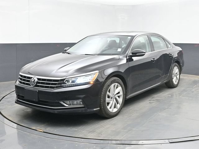 Used 2018 Volkswagen Passat 2.0T SE FWD image 10