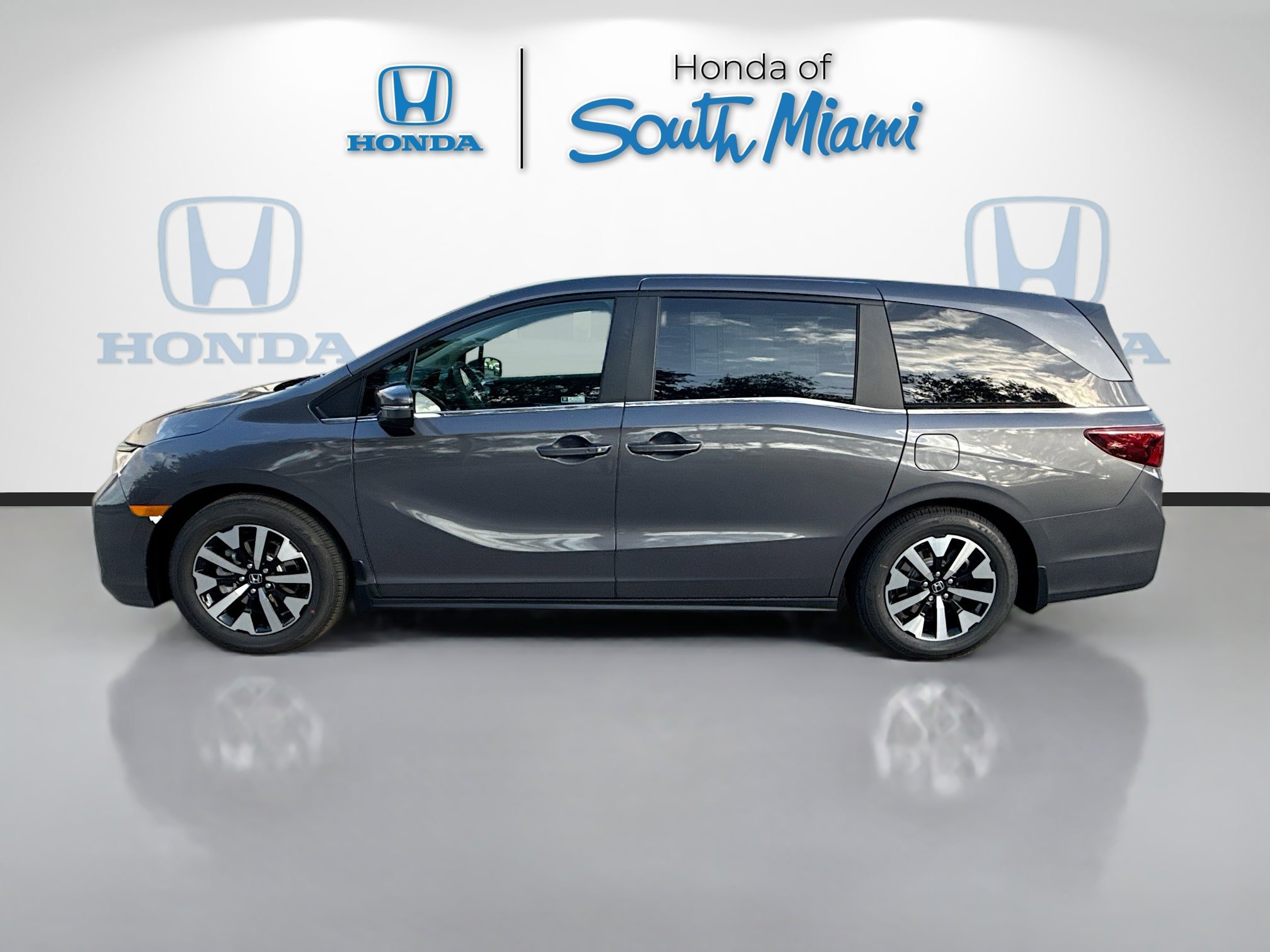 New 2026 Honda Odyssey EX-L image 4