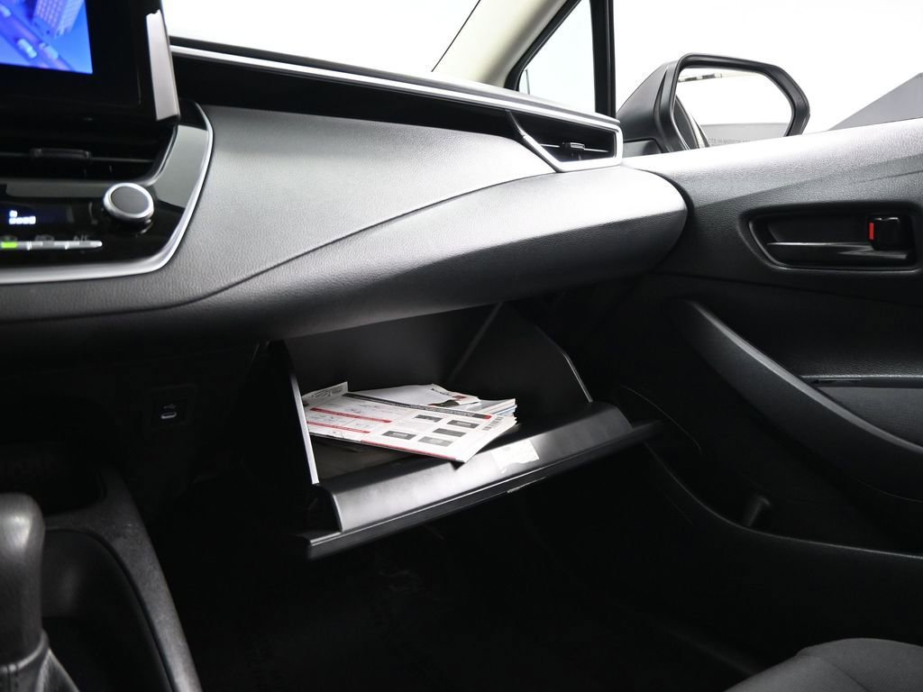 Used 2023 Toyota Corolla LE image 35
