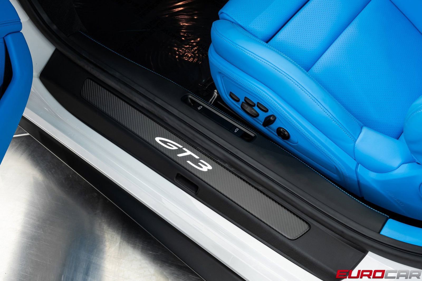 Used 2026 Porsche 911 GT3 RWD image 49