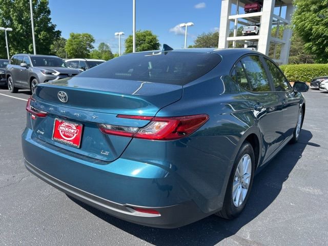 Used 2025 Toyota Camry LE FWD image 7