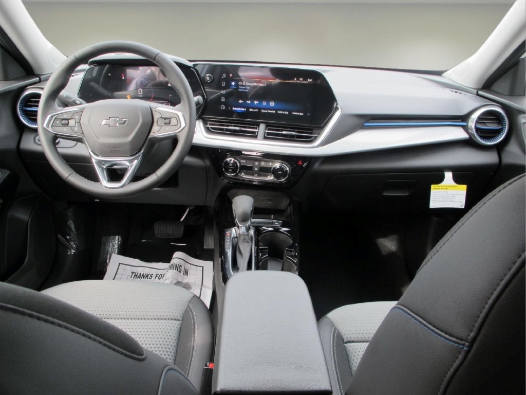 New 2026 Chevrolet Trax LT w/ Driver Confidence Package FWD image 22
