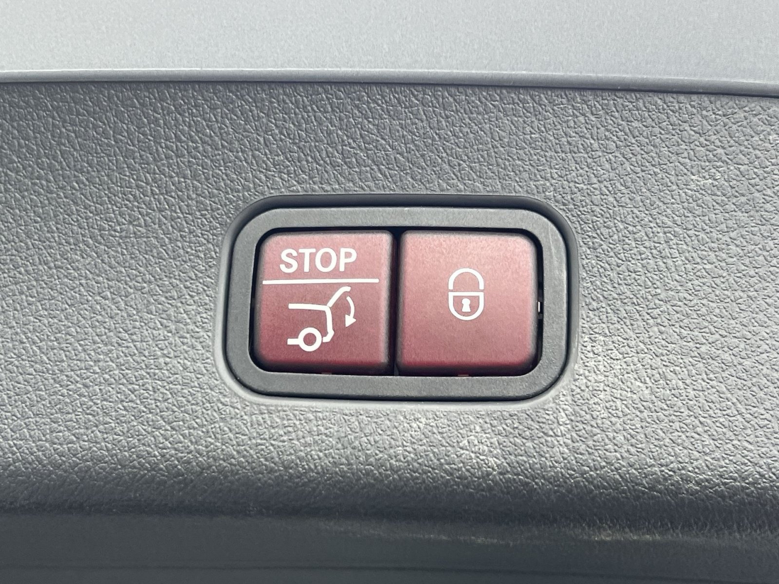 Certified 2023 Mercedes-Benz GLC 300 4MATIC image 32