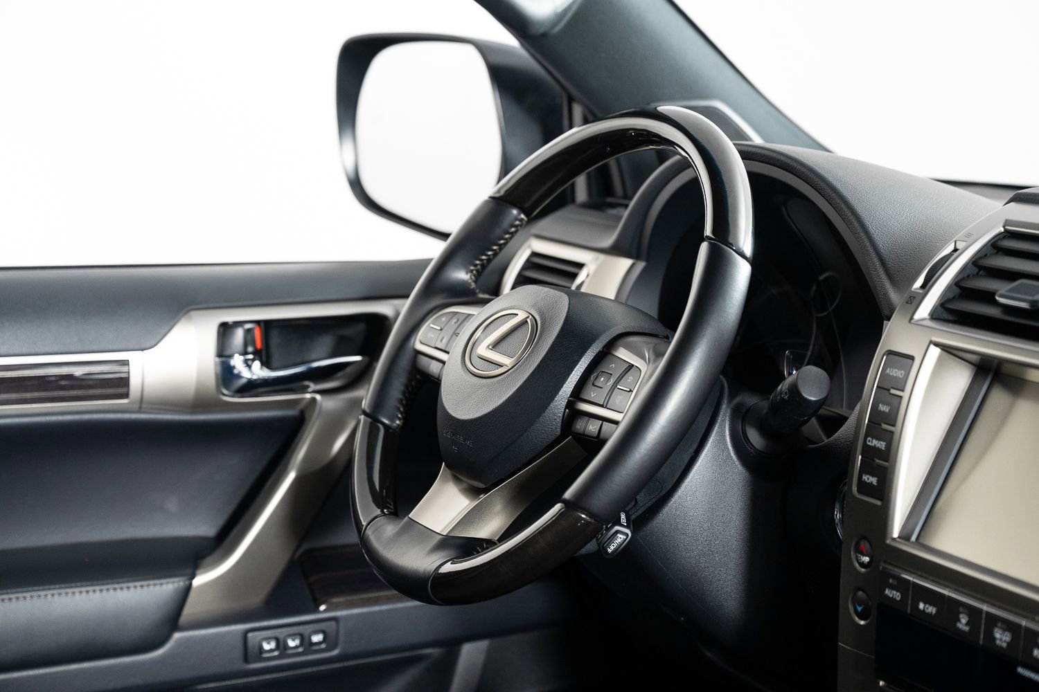 Used 2021 Lexus GX 460 Premium w/ Premium Package image 26