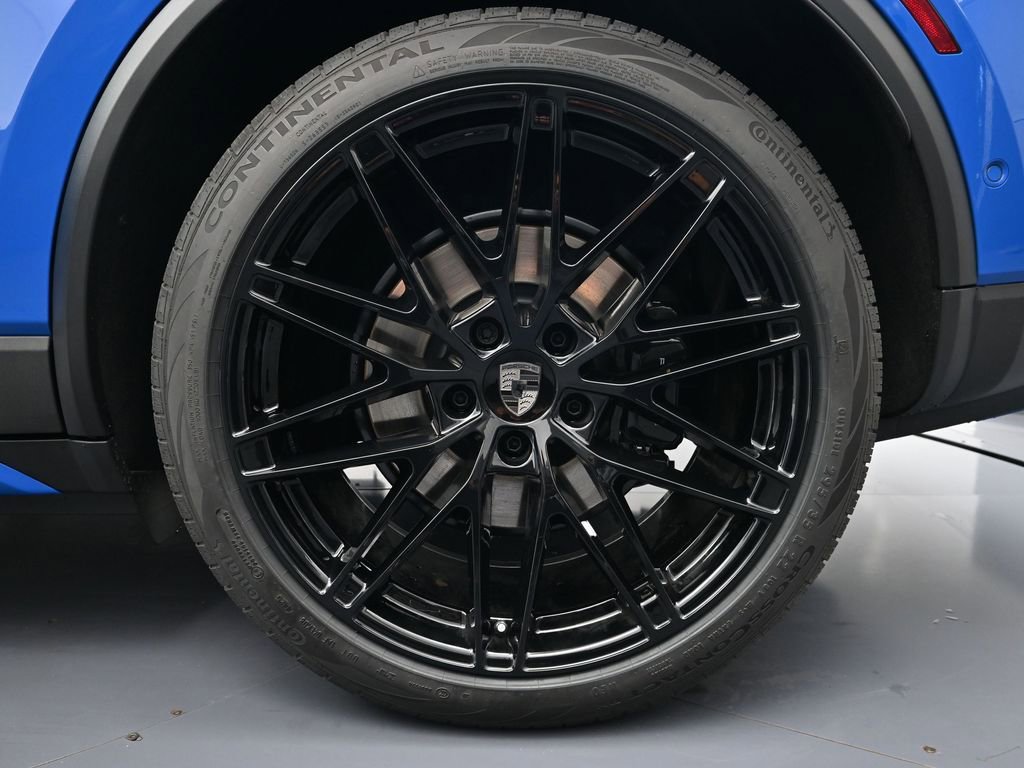 New 2026 Porsche Macan Turbo Electric image 26