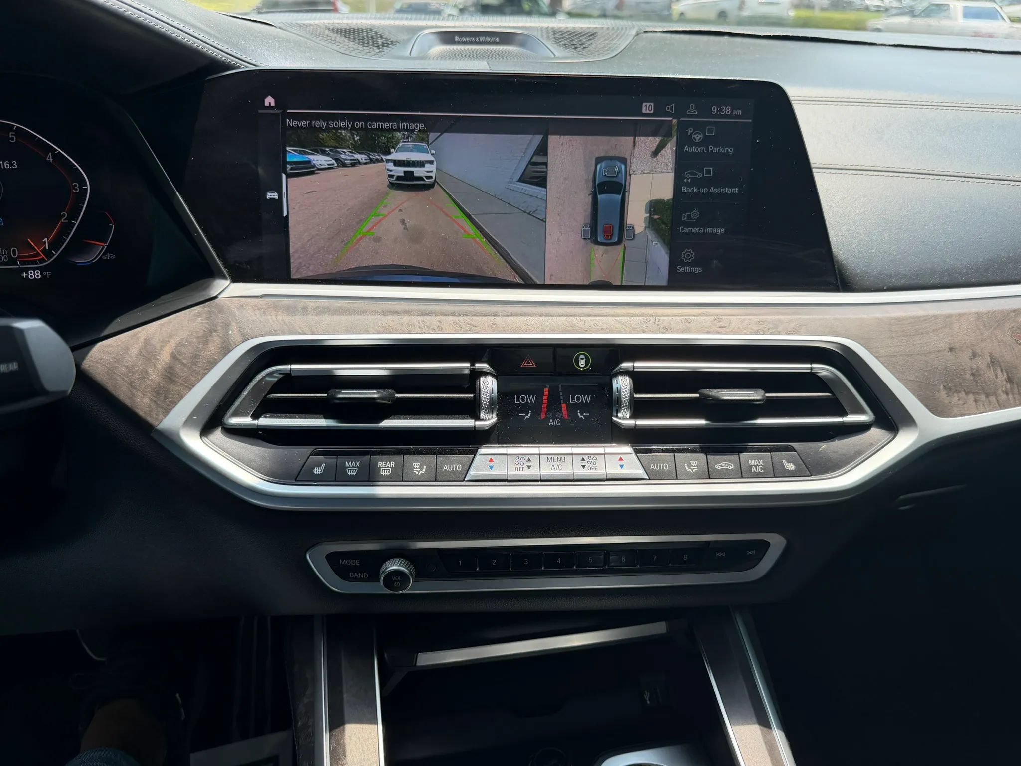 Used 2019 BMW X7 xDrive50i w/ Dynamic Handling Package AWD/4WD image 37